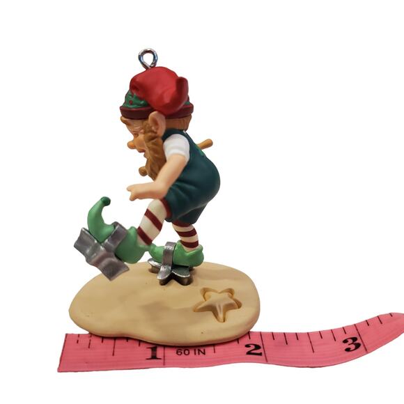 Vintage Hallmark Creative Cutter Cooking for Christmas Elf Ornament 2001 - Picture 3 of 12